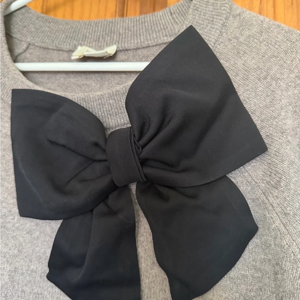 Kate Spade tan Sweater with Black Bow - Picture 2 of 8